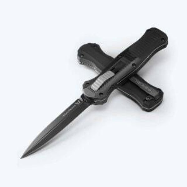 Benchmade 3300BK
