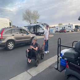 leslie-going-for-a-ride-standard.jpg