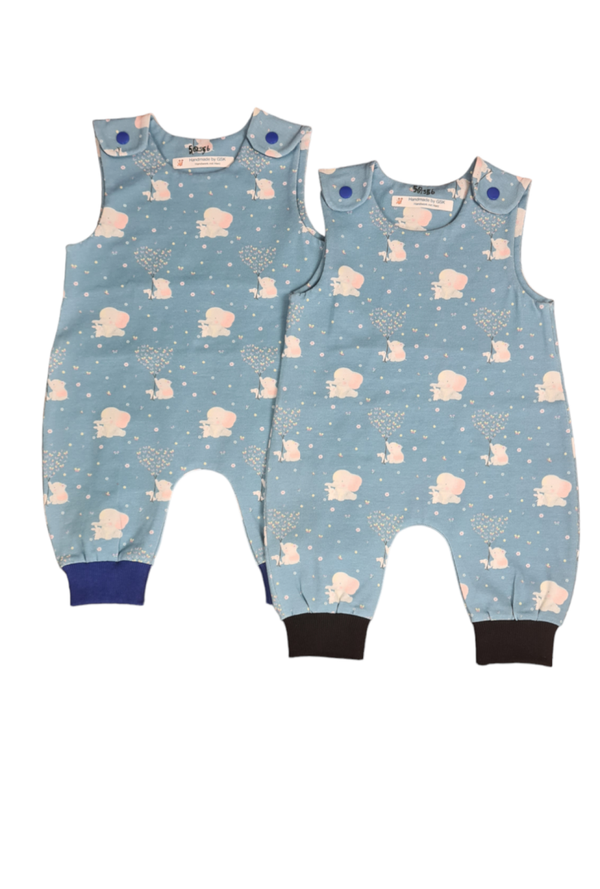 Babyblauer Strampler Elefant & Freund 50-56