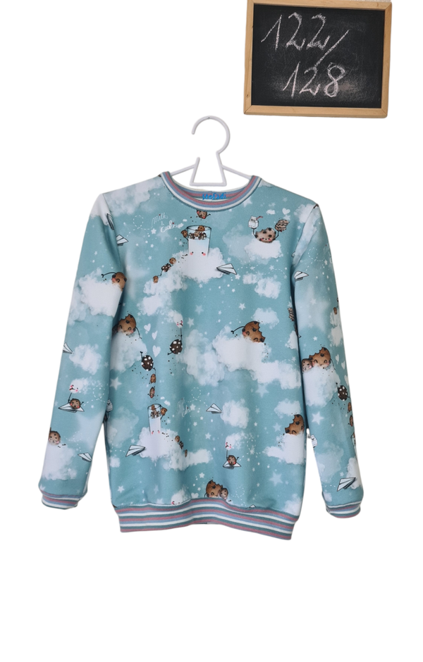 Unikat Pullover Größe 122-128 , Thema Milk & Cookies über den Wolken French Terry