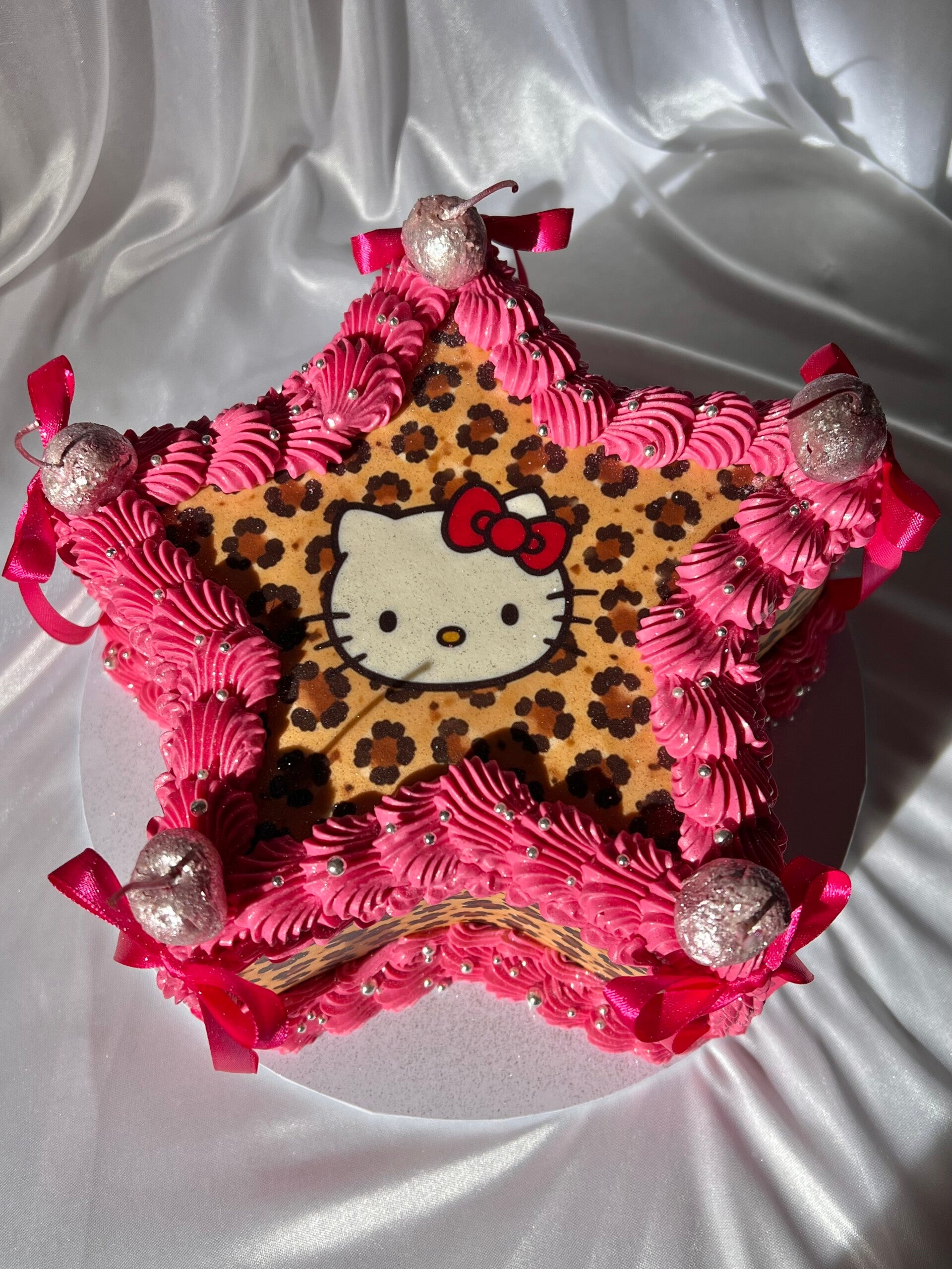 Hello Kitty Star Leopard
