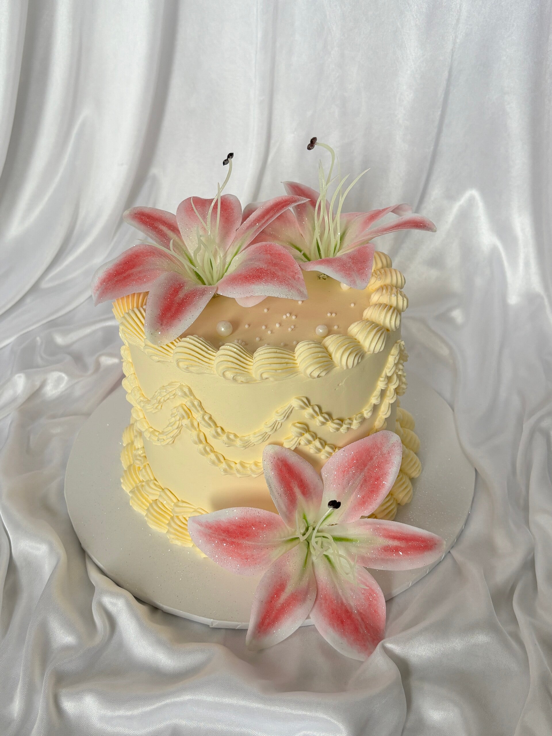 Lily Vintage Cake