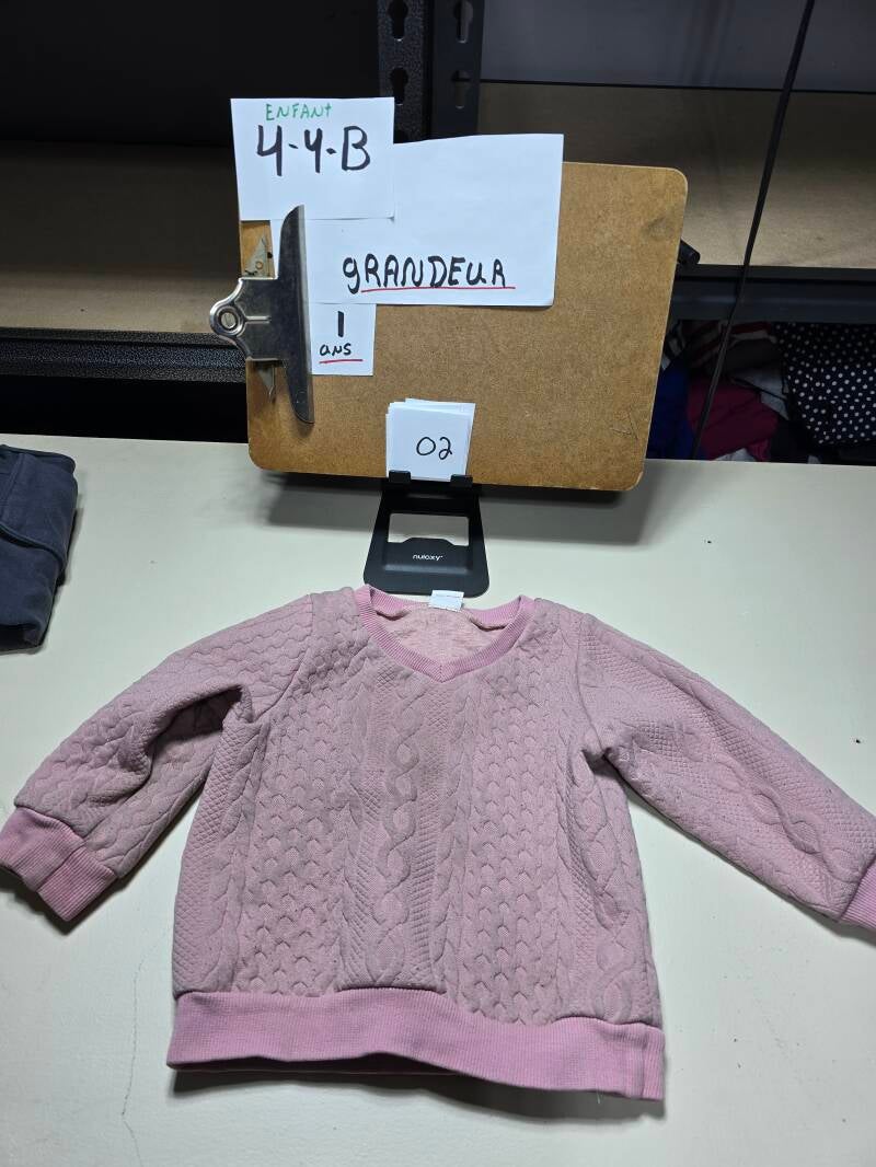 4-4-B 2  Enfant 1 Chandail 
