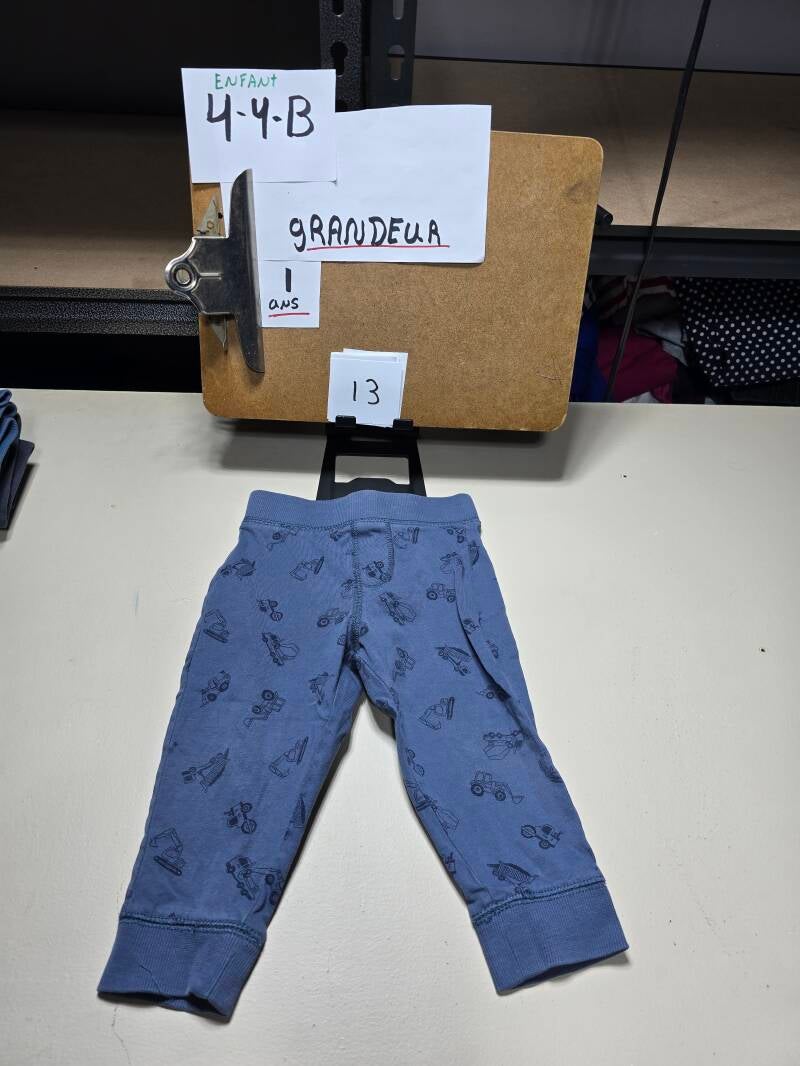 4-4-B 13  Enfant 1 Pantalon