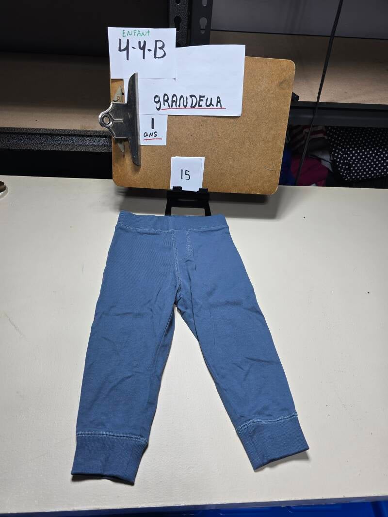 4-4-B 15  Enfant 1 Pantalon