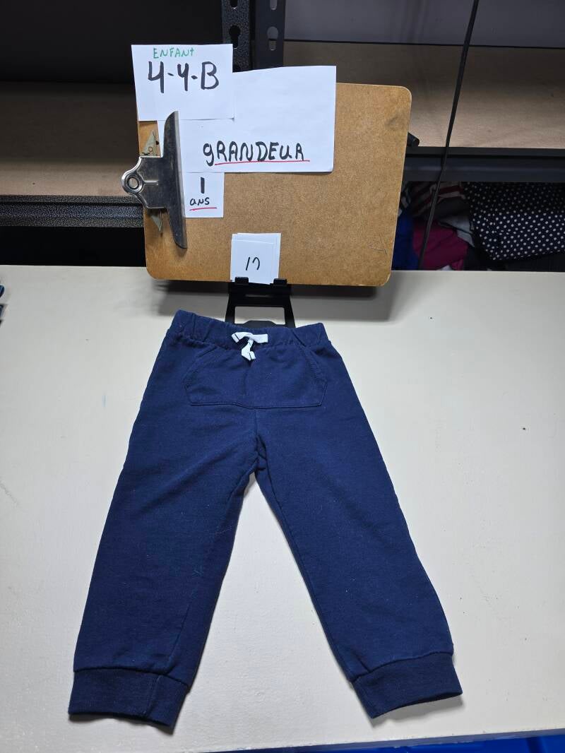 4-4-B 17  Enfant 1 Pantalon