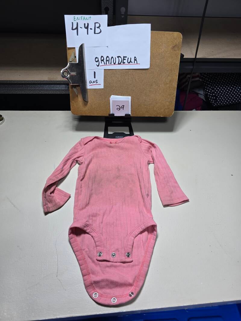 4-4-B 29  Enfant 1 Chandail 