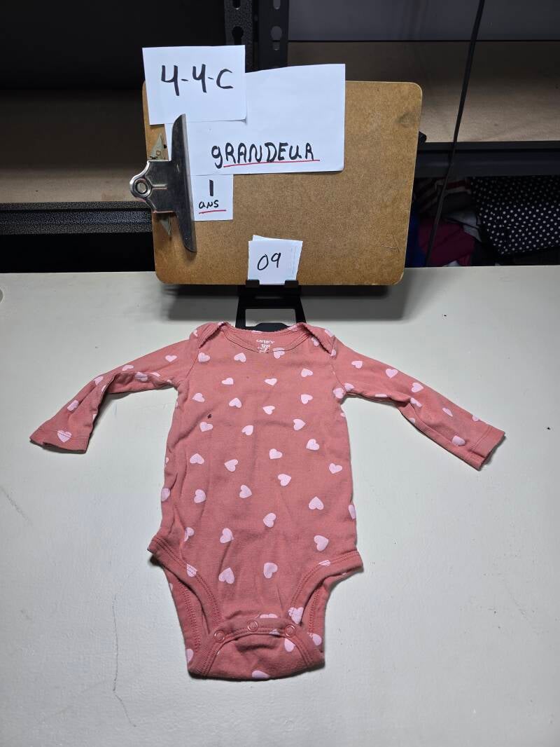 4-4-C 9 Enfant 1 Chandail 
