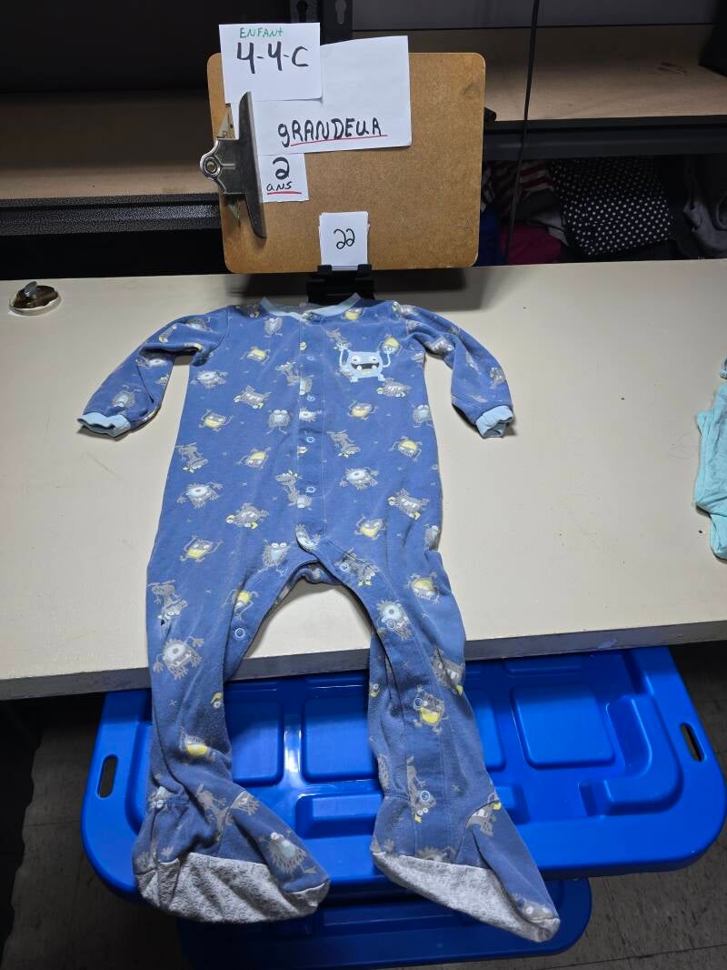 4-4-C 22  Enfant 2 Chandail