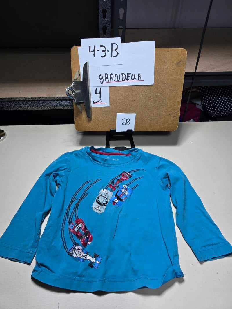 4-3-B 28  Enfant 4 Chandail