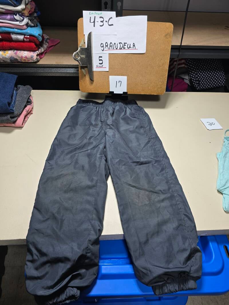 4-3-C 17  Enfant 5 Pantalon