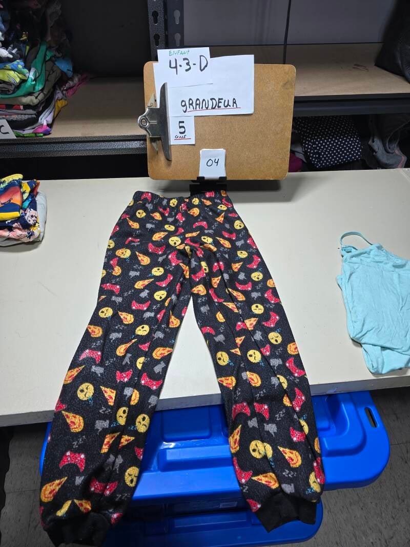 4-3-D 4  Enfant 5 Pantalon