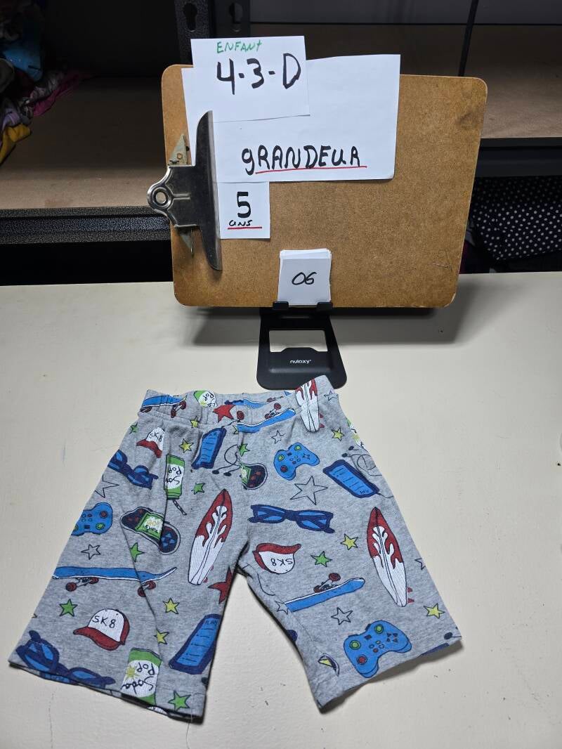 4-3-D 6  Enfant 5 Pantalon
