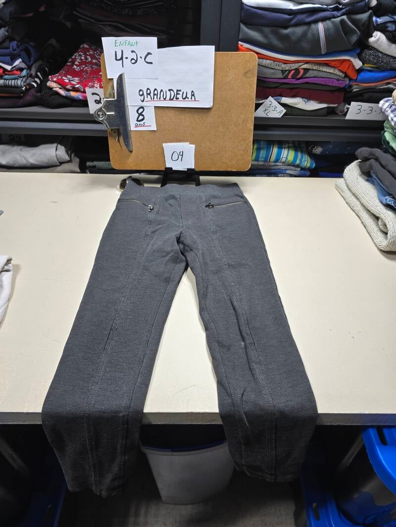 4-2-C 9  Enfant 8 Pantalon