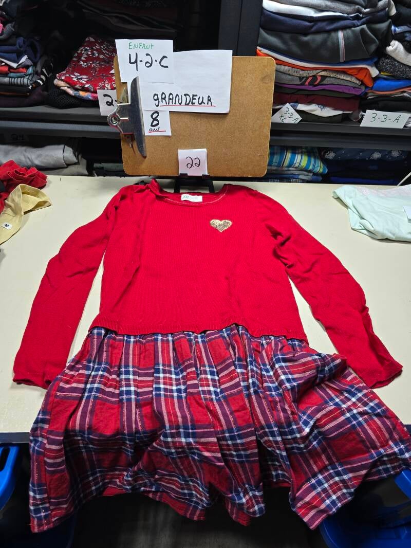 4-2-C 22  Enfant 8 Chandail