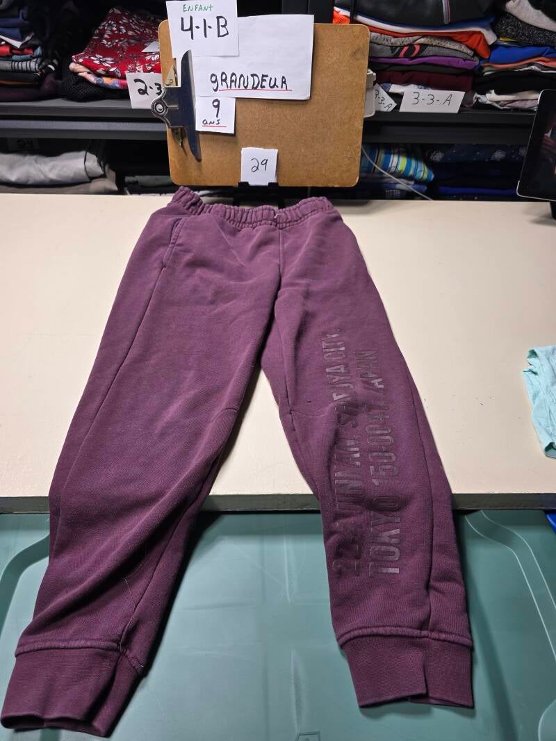 4-1-B 29  Enfant 9 Pantalon