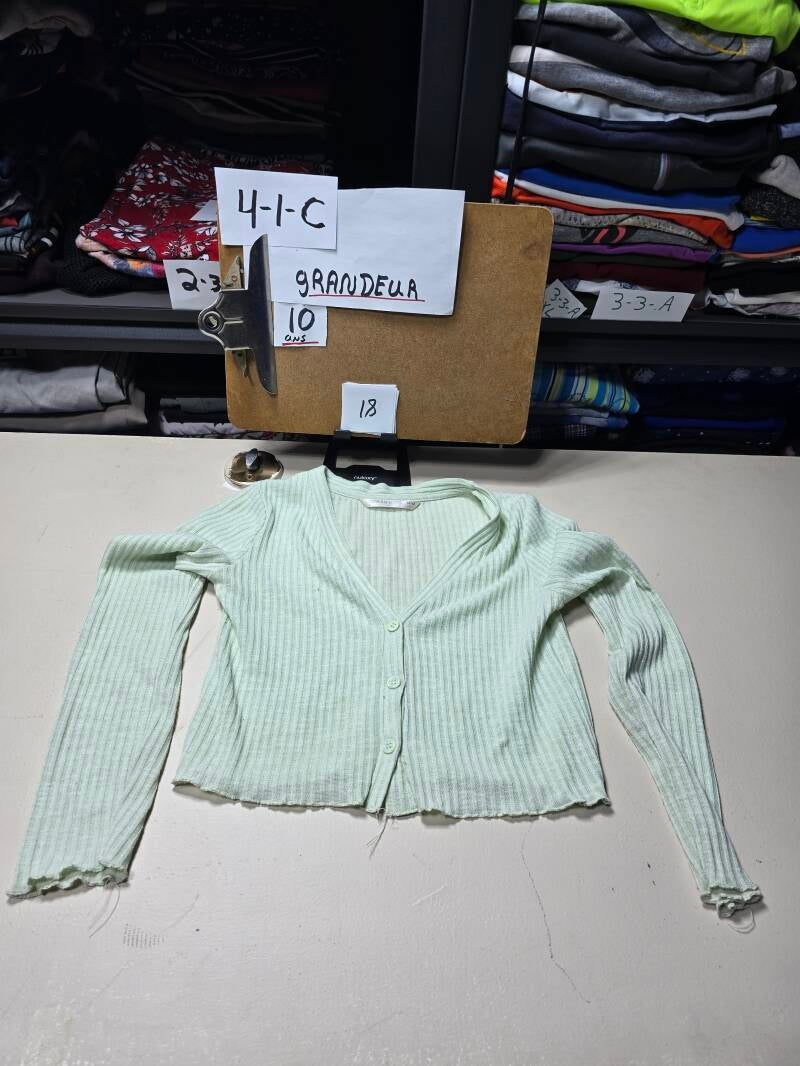 4-1-C 18  Enfant 10 Chandail