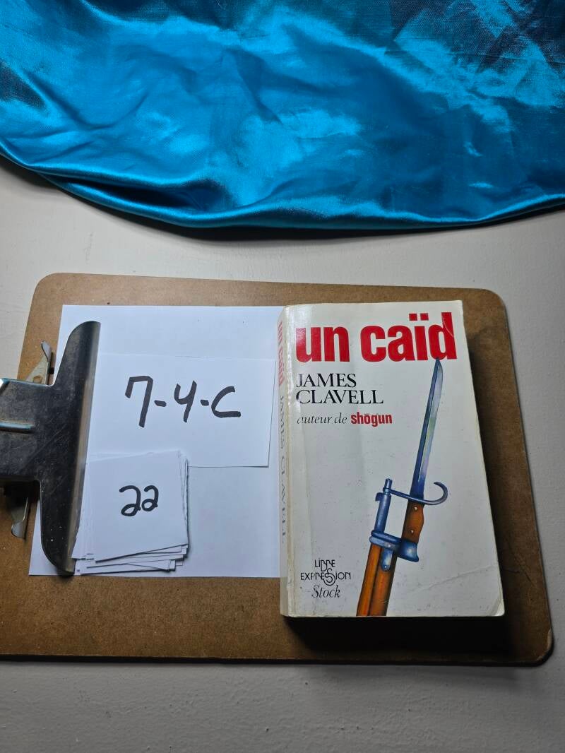 7-4-C 22 Livre a