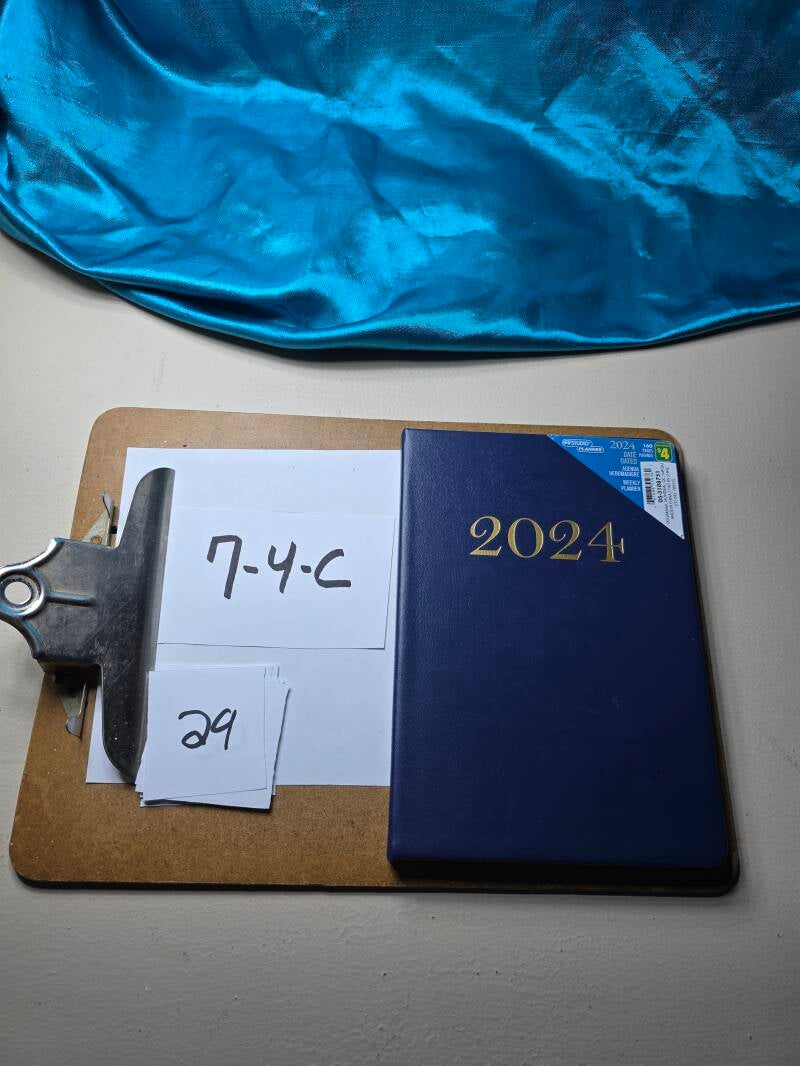 7-4-C 29 Livre a