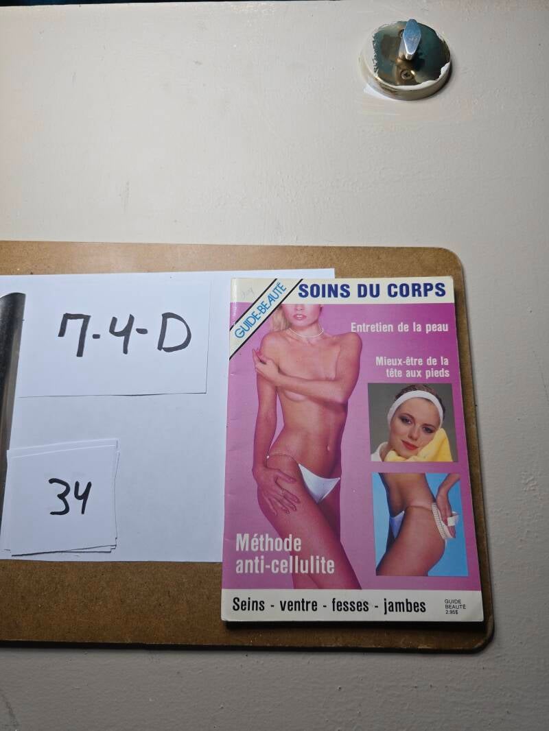 7-4-D 34 Livre a