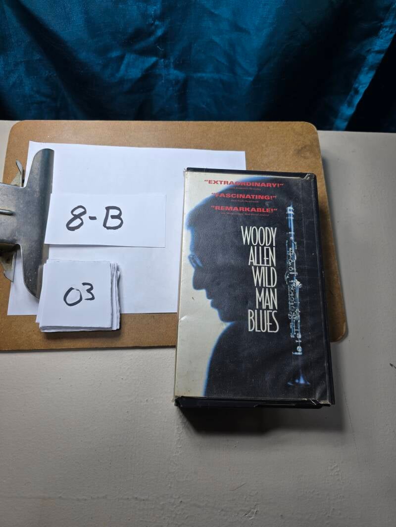 8B 3 audio vhs a