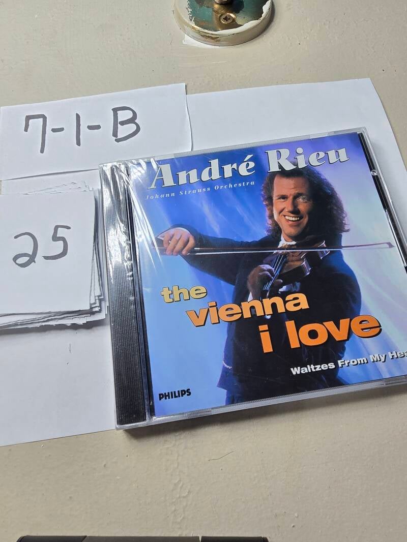 7-1-B 25 audio CD