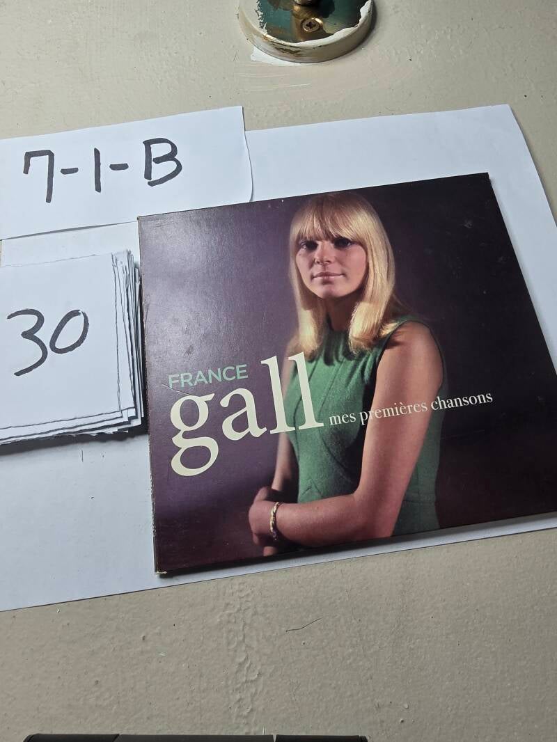 7-1-B 30 audio CD