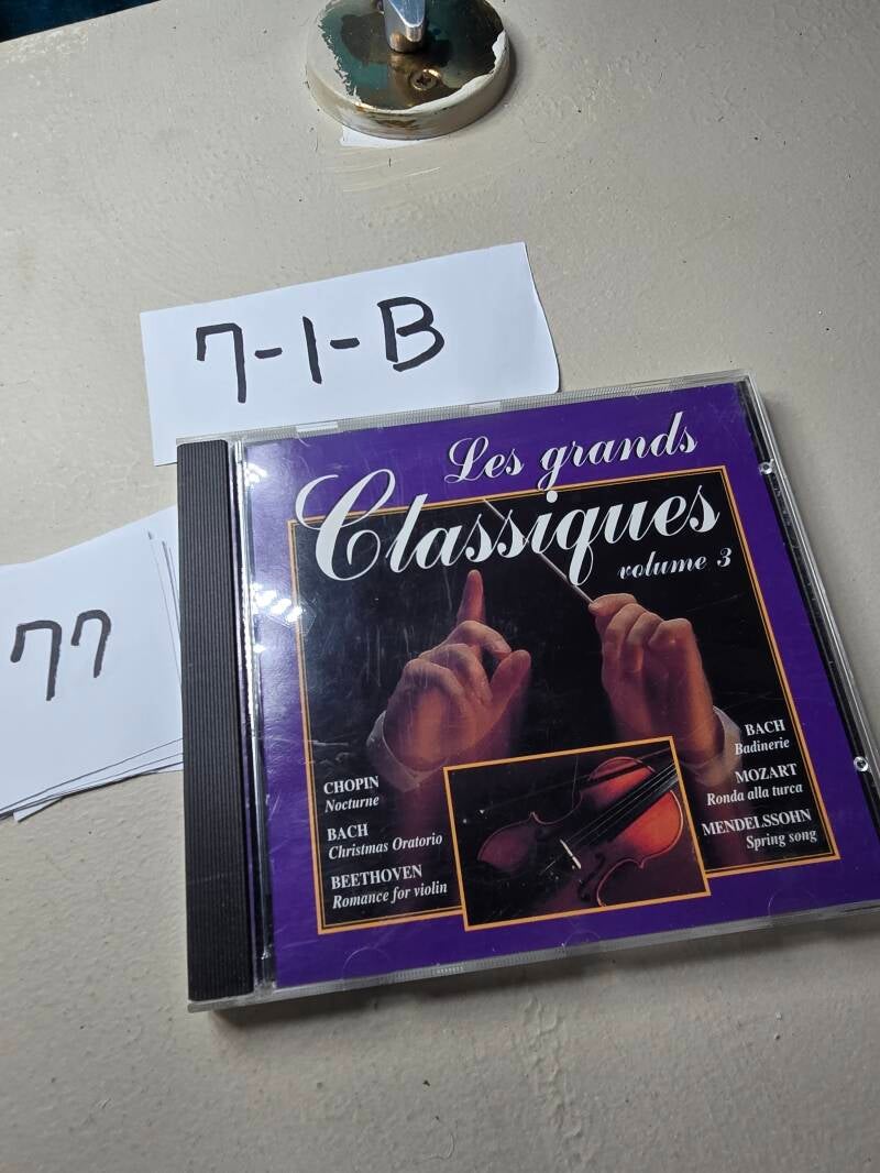 7-1-B 77 audio CD
