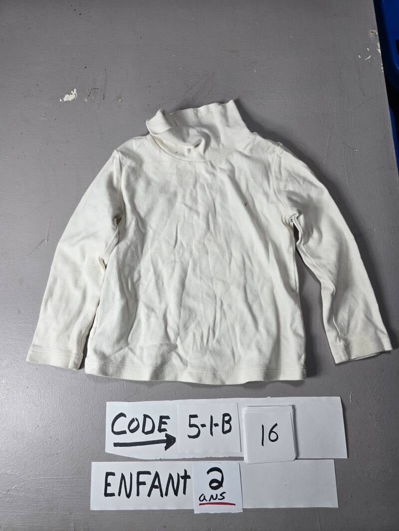 5 1-B 16  Enfant 2 Chandail