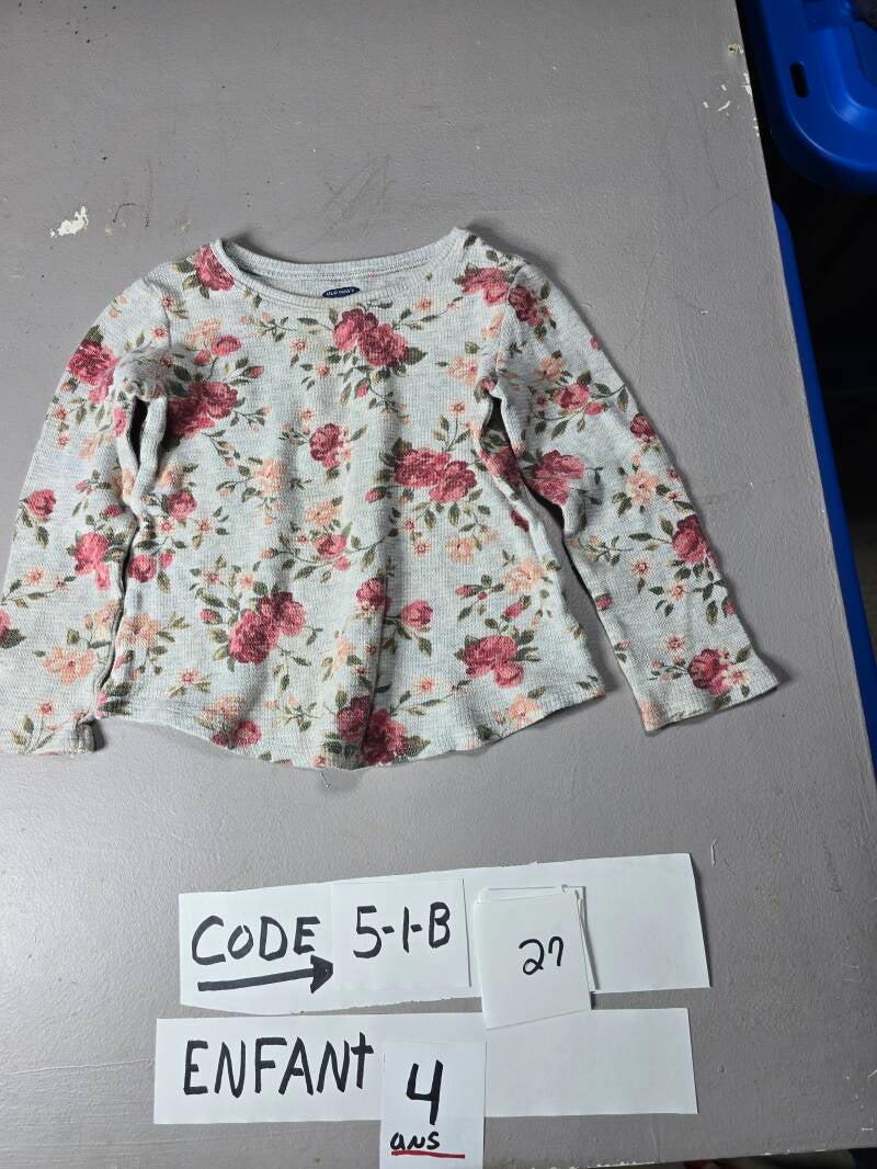 5-1-B 27  Enfant 4 Chandail