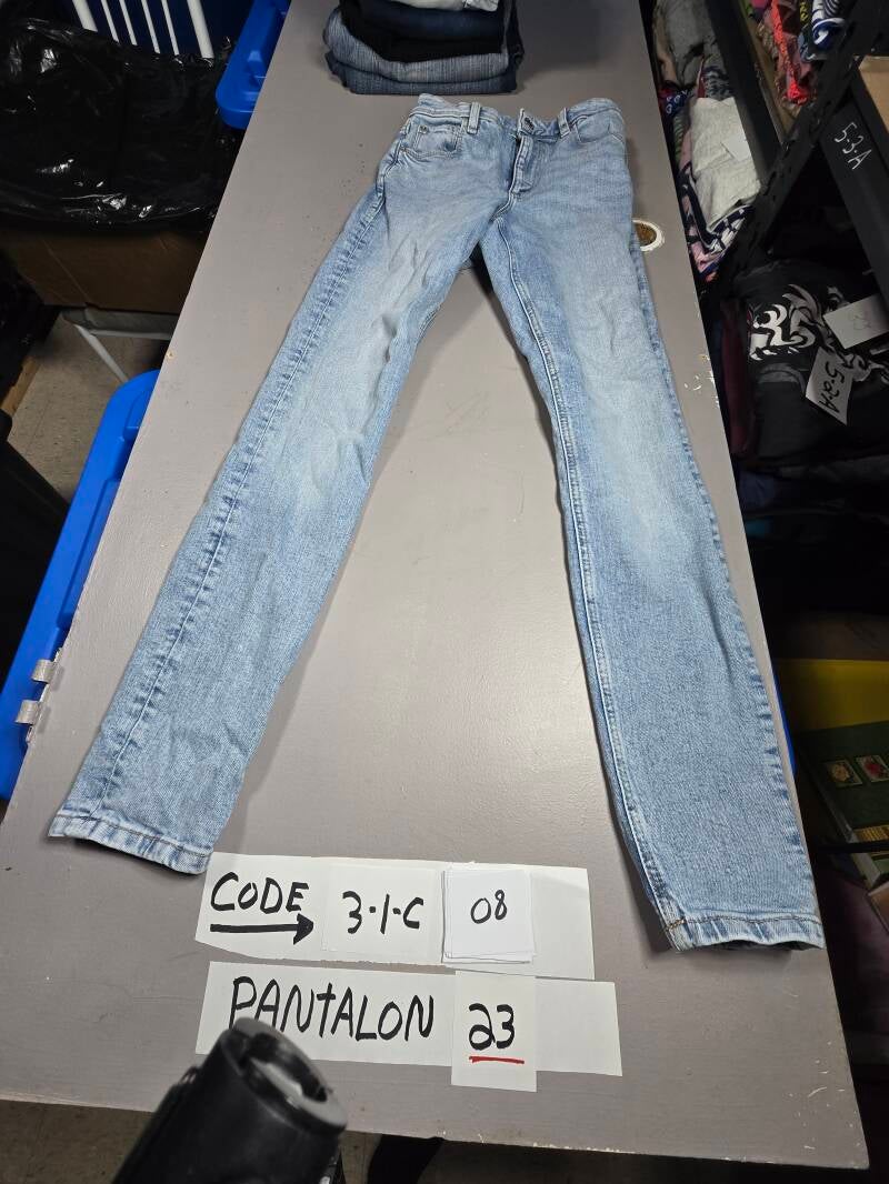 3-1-C 8 Pantalon 23