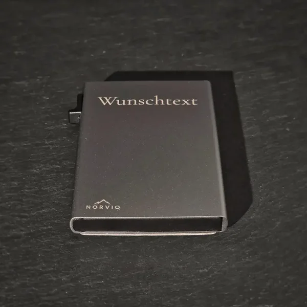 NORVIQ Aluminium Wallet Personal Edition – RFID Kartenetui mit individueller Gravur
