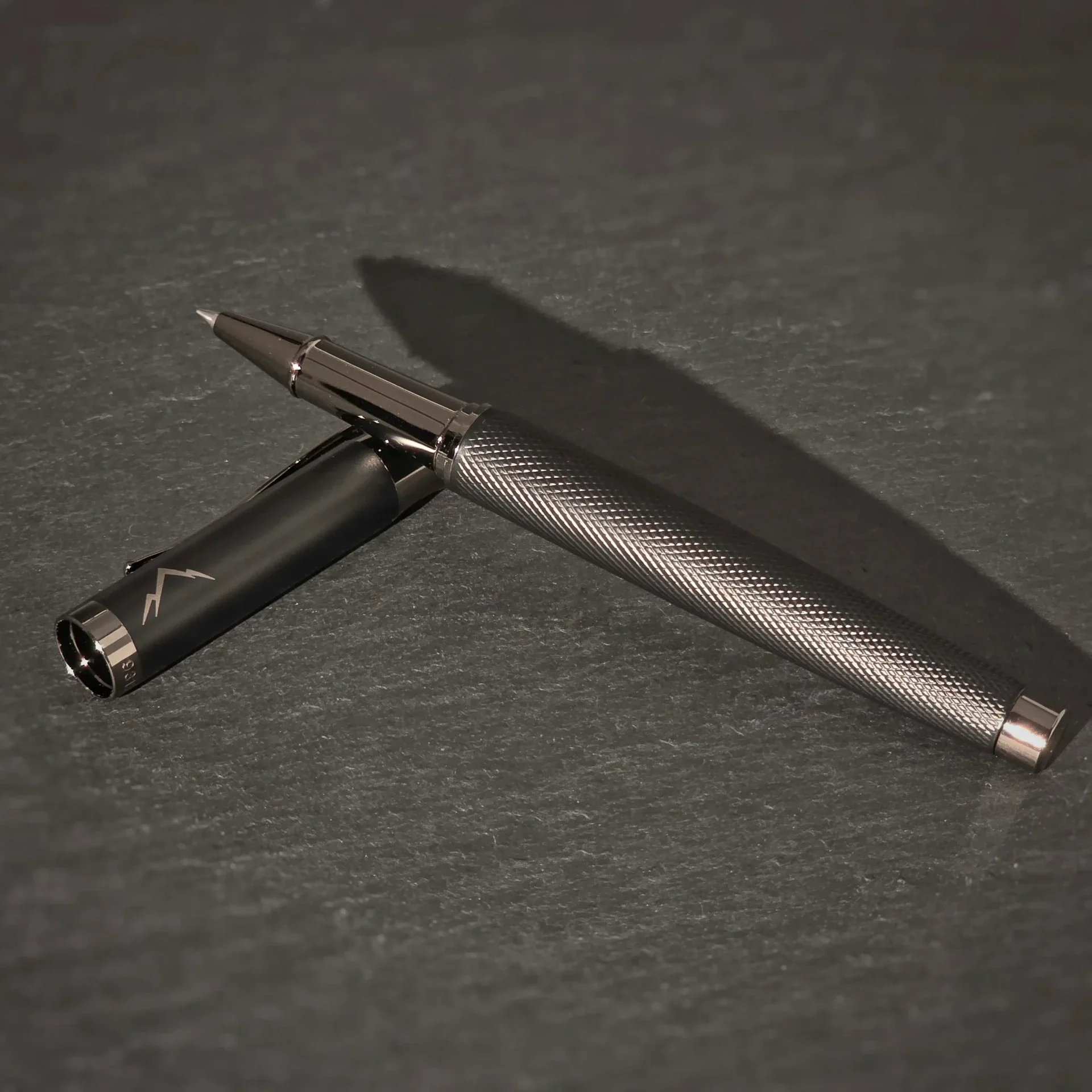 NORVIQ Executive Pen – Metall Kugelschreiber Schwarz