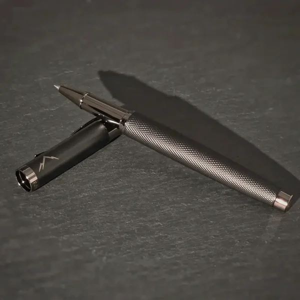 NORVIQ Executive Pen – Metall Kugelschreiber Schwarz