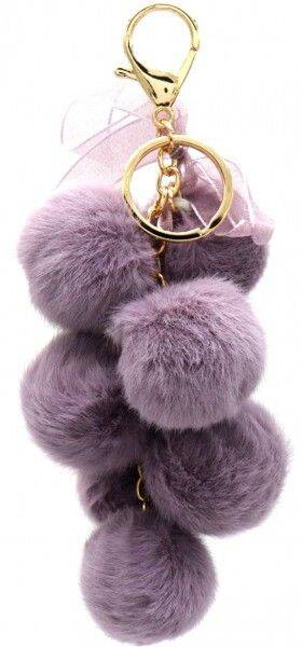 🍇 Bag Charm – Fluffy Grapes Lilac