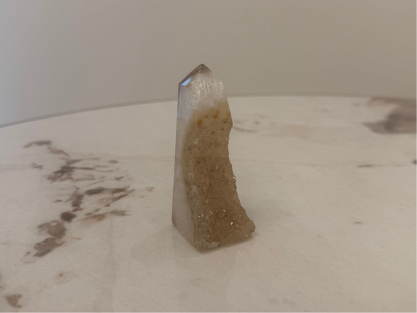 Agaat Obelisk met Druzy