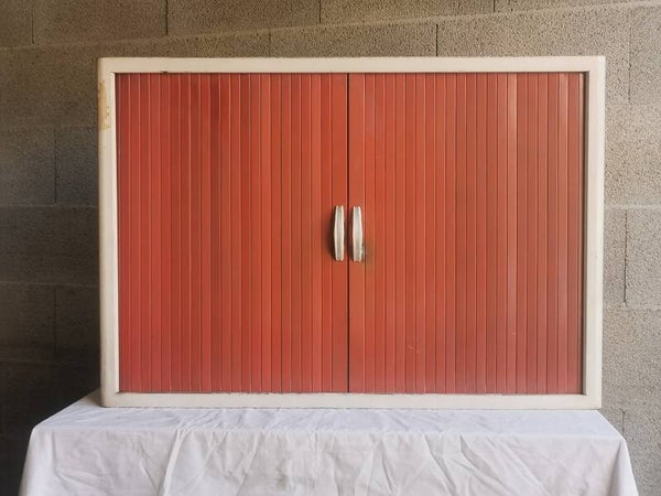 MEUBLE DE RANGEMENT VINTAGE A RIDEAU