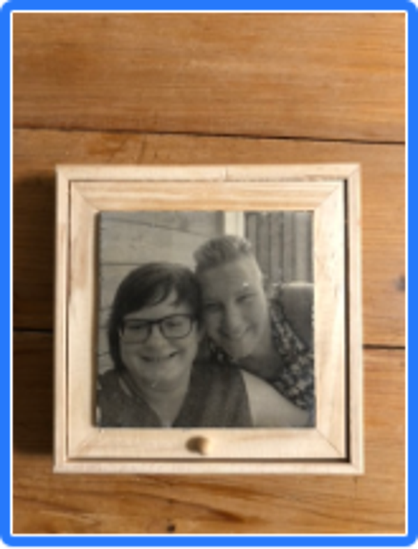 Foto op een kistje van hout