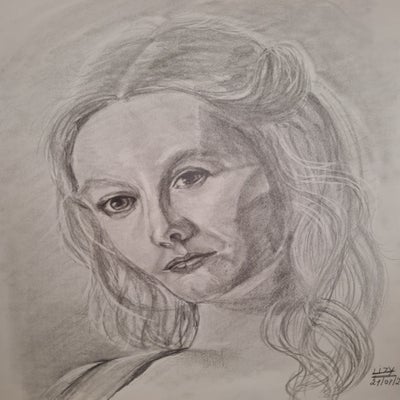 Laoghaire MacKenzie