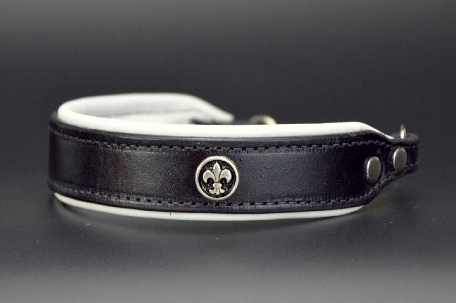 Wilde Hummel "Fleur de Lys - Silber"