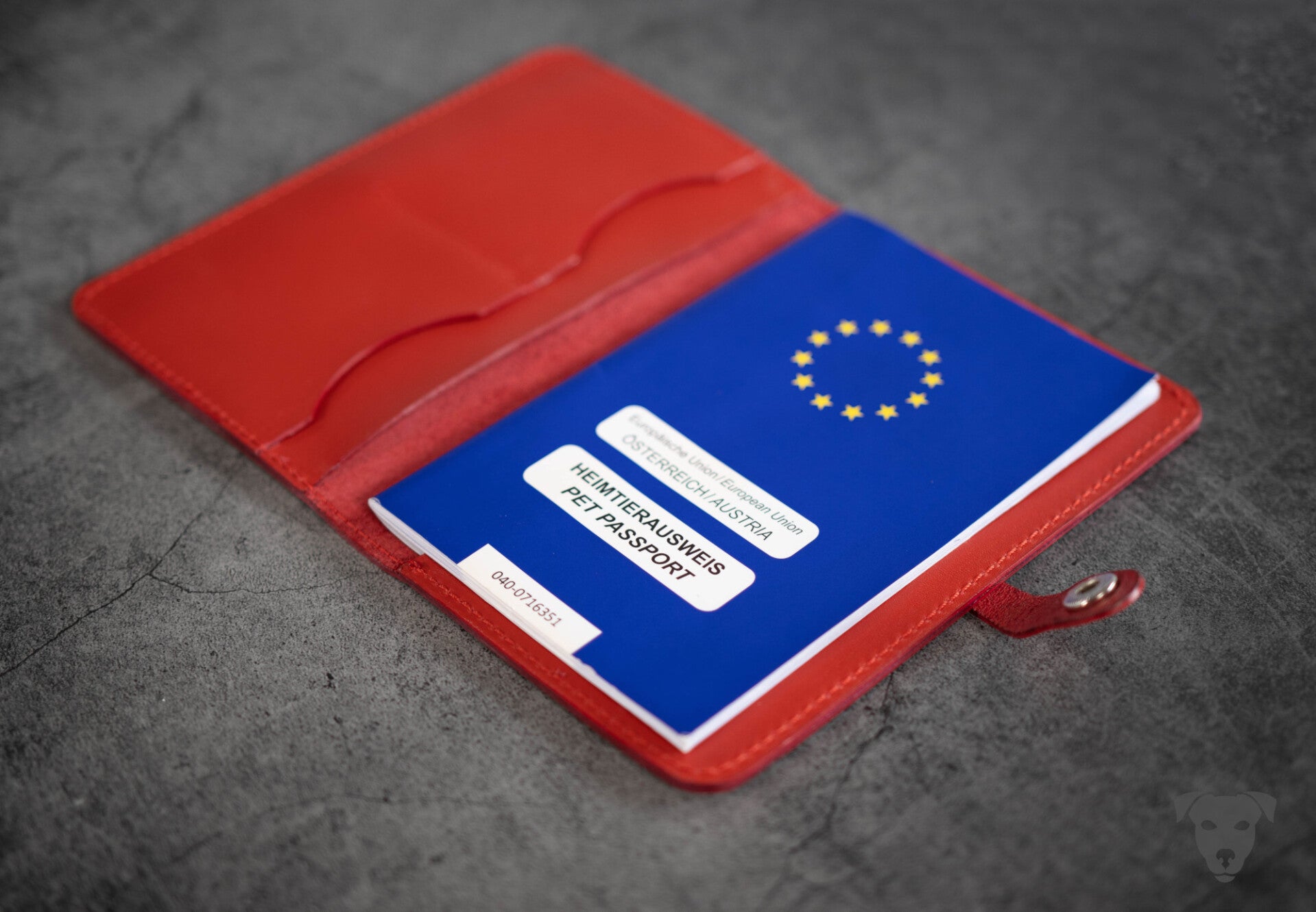 IMpfpasshülle, EU-Heimtierausweishülle SIGNALROT