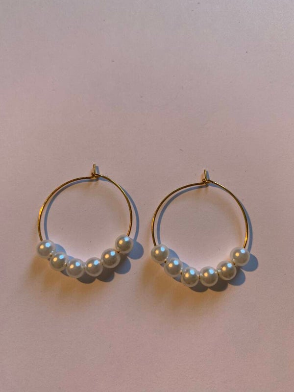 Big pearl earrings