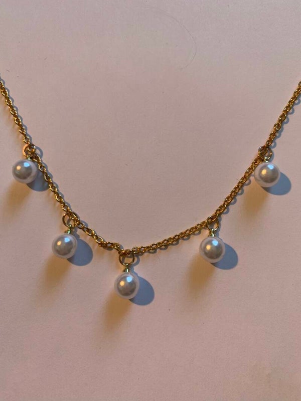 Pearly golden Neckless