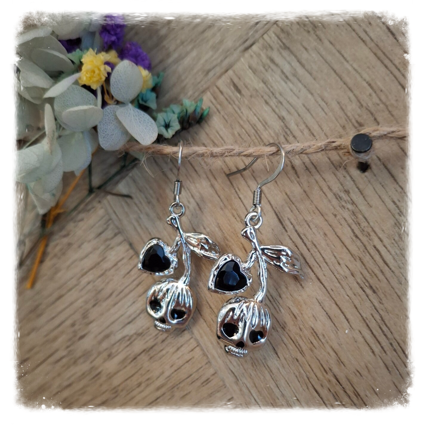 Zwarte hartjes & Doodshoofd Design