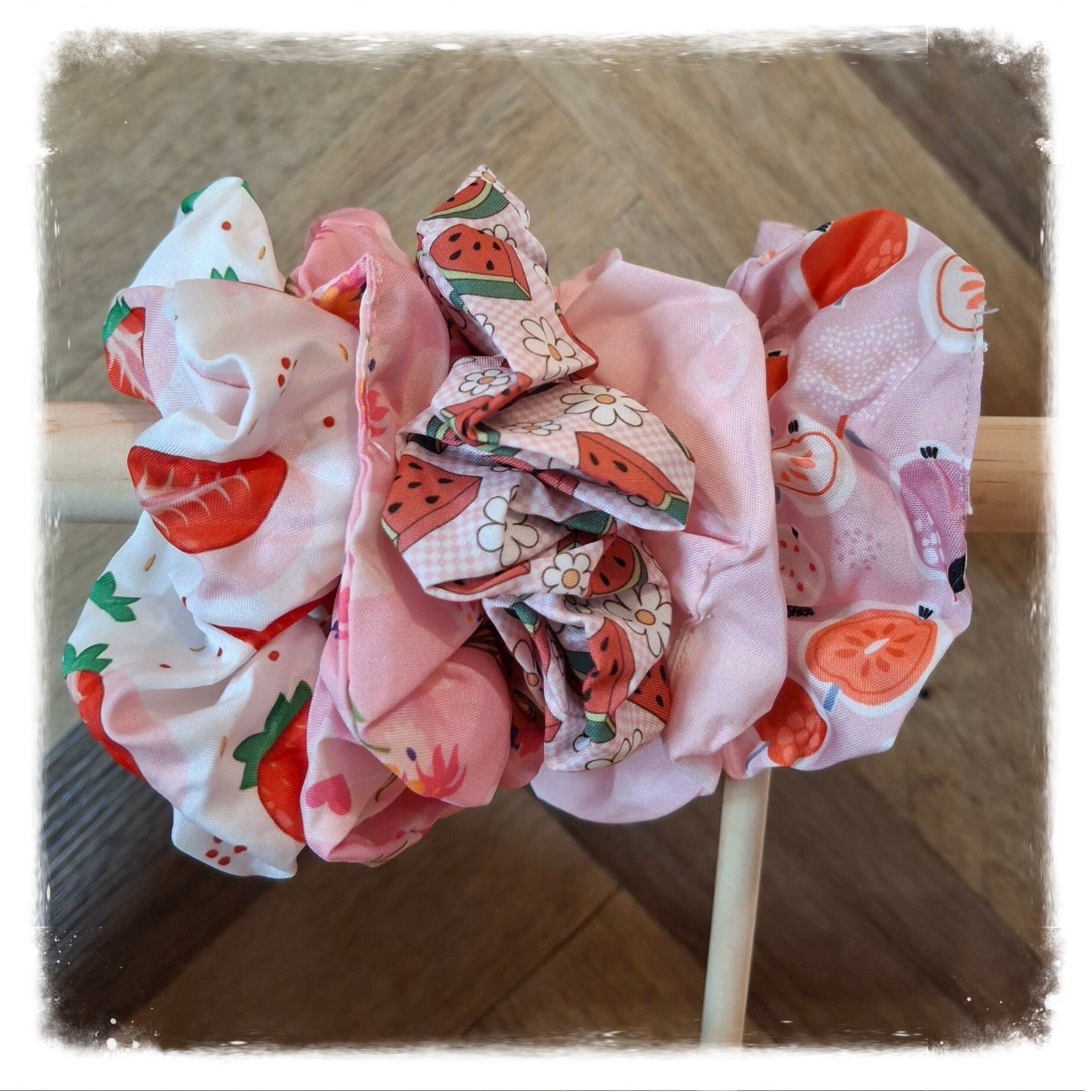 Grote Zomerse Scrunchie Set (5 Stuks): Fruit, Bloemen & Hartjes