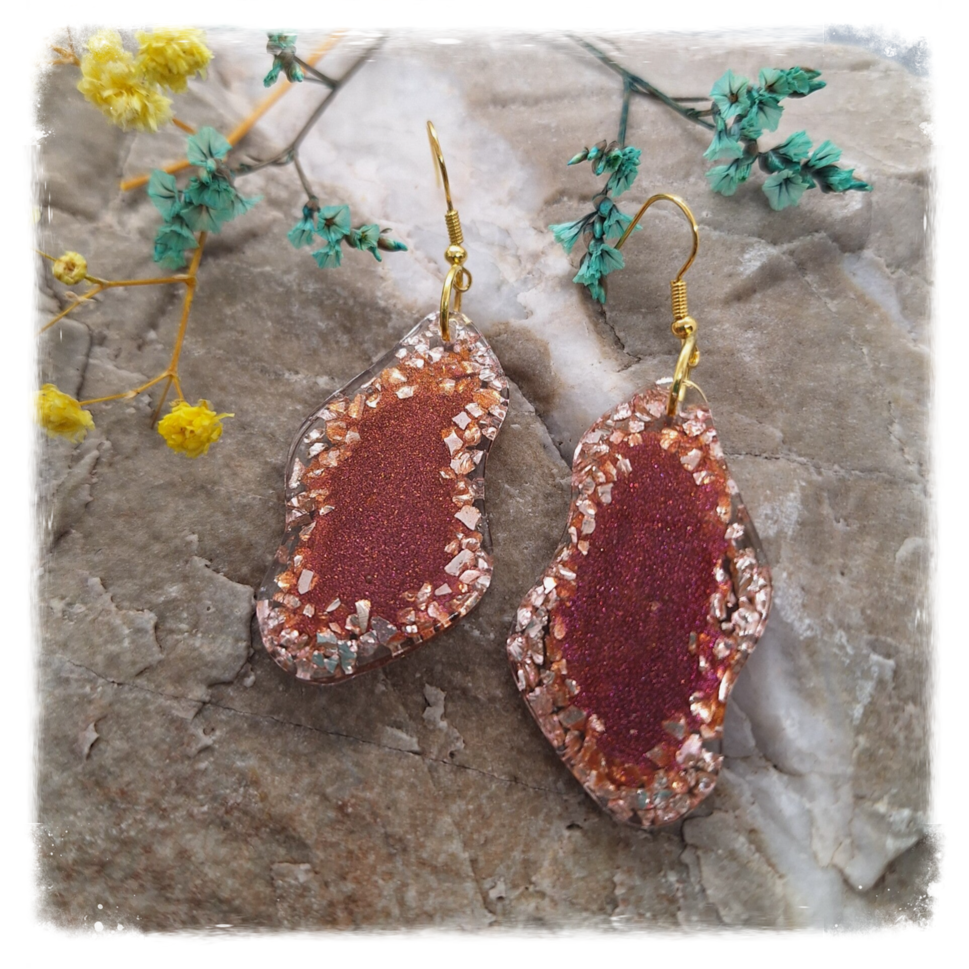 Vintage Rode Sparkling Oorbellen met Goudkleurig Haakje