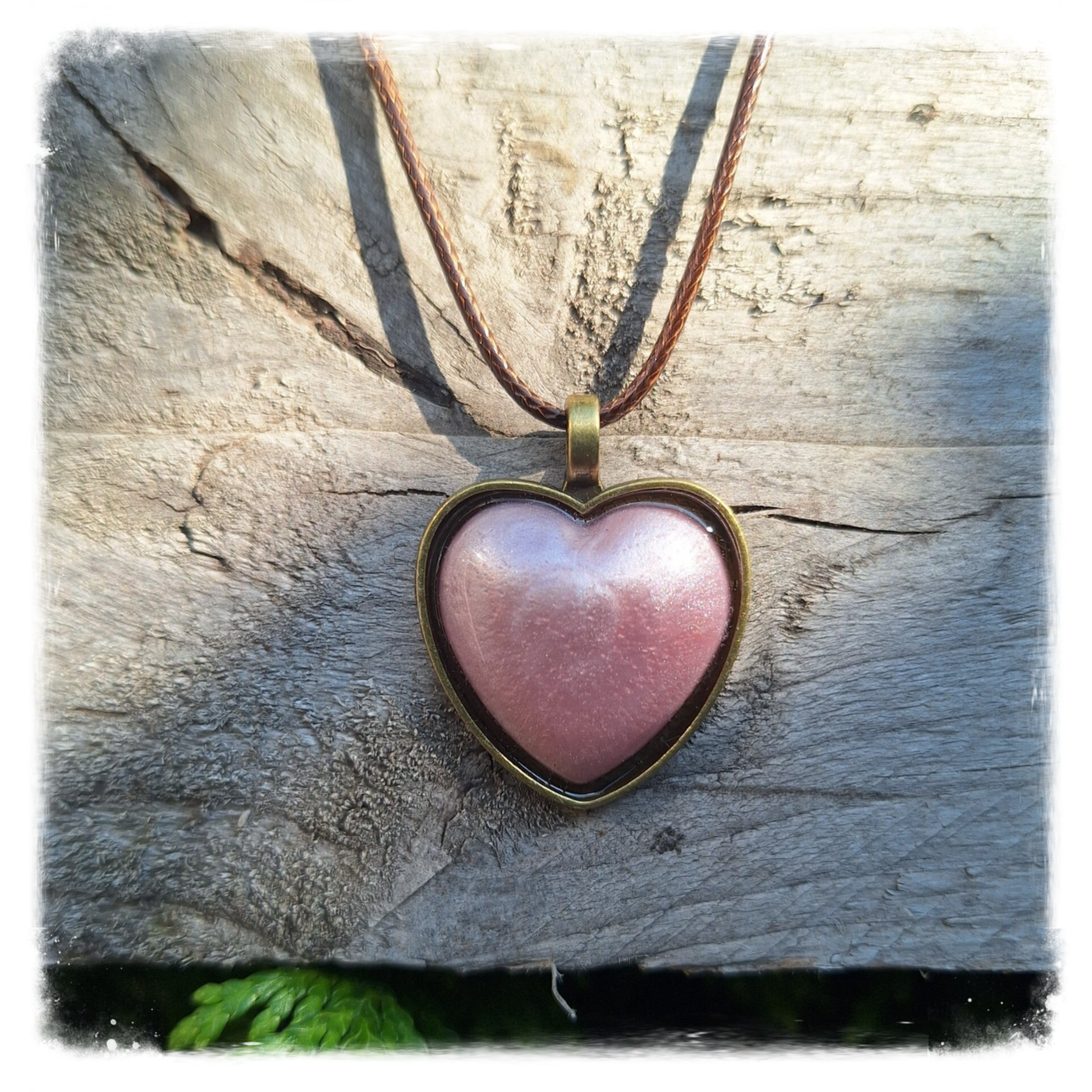 Vintage Bruine PU lederen Ketting met Roze Hart Hanger