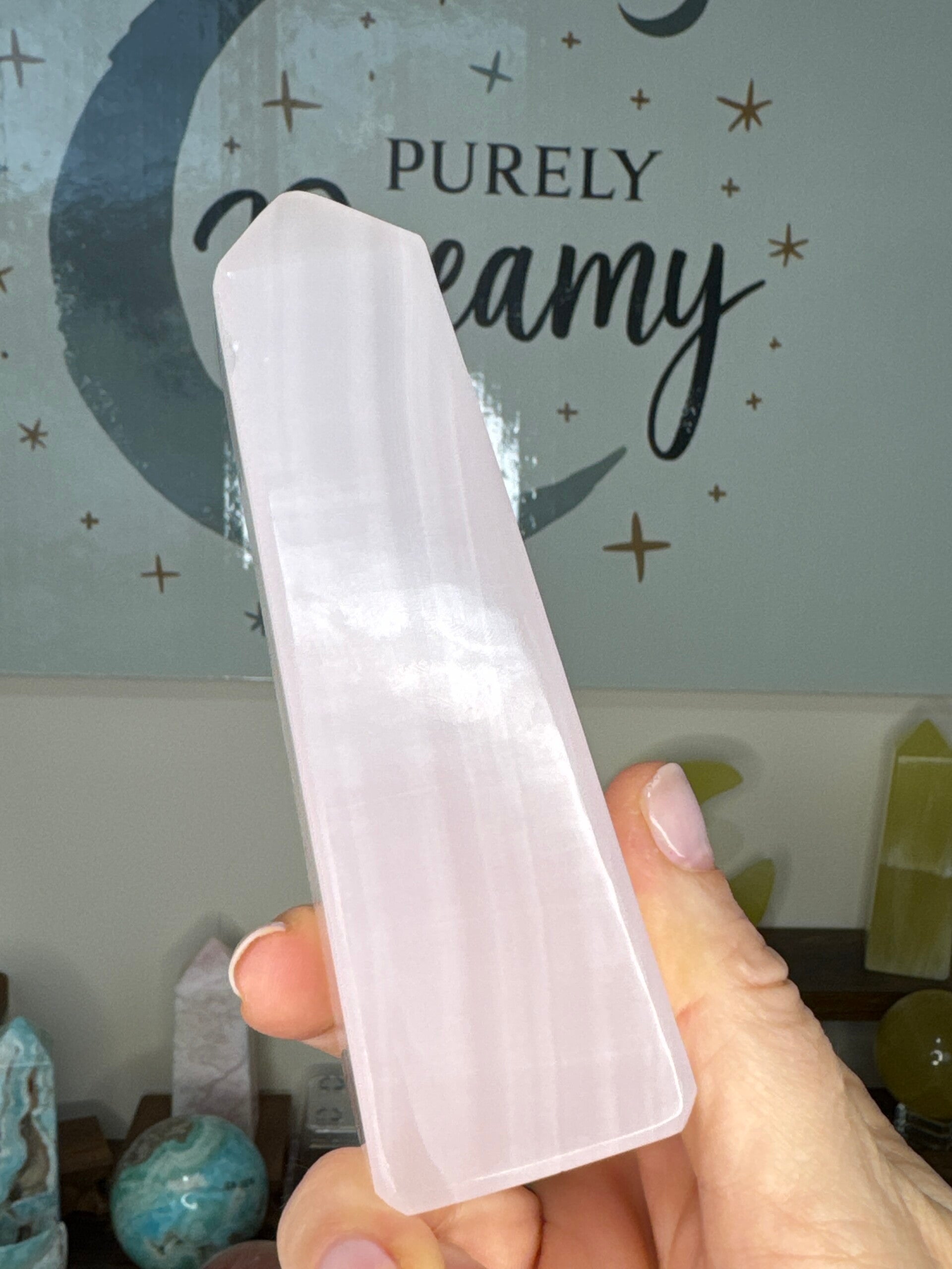 Mangano Calcite Tower fy43