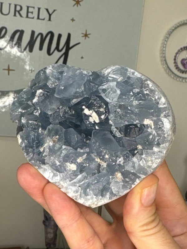 Celestite Heart & Stand f44