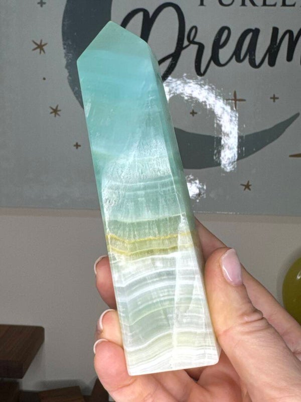Picasso Calcite Tower fy37